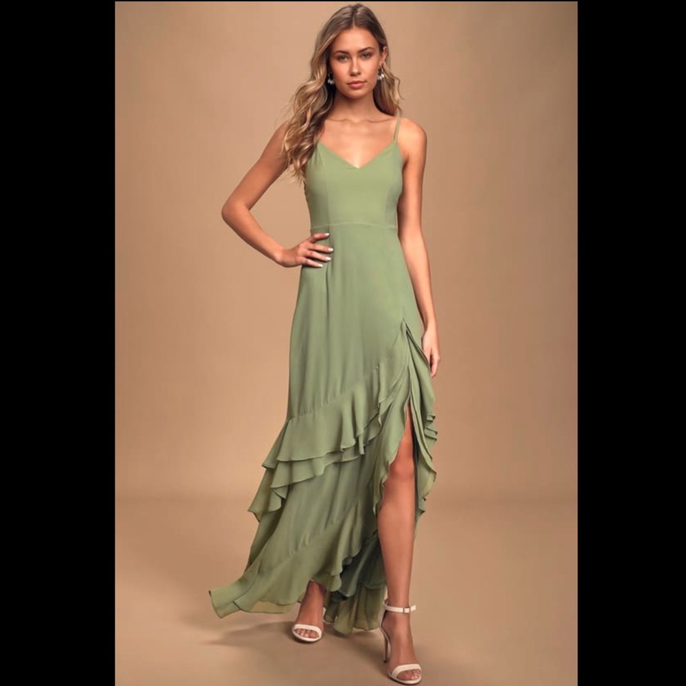 NBW! Lulu’s Sage Ruffled Maxi Dress Medium
